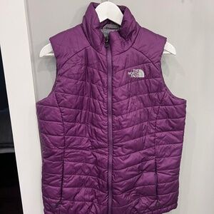 The North Face Women's Vest size L purple
